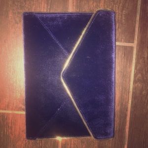 Rebecca Minkoff Leo Clutch in Moon